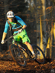 After all the interest in full suss 29er's recently Max decided to go for a retro ride on the fully rigid and classic Surly Karate Monkey.